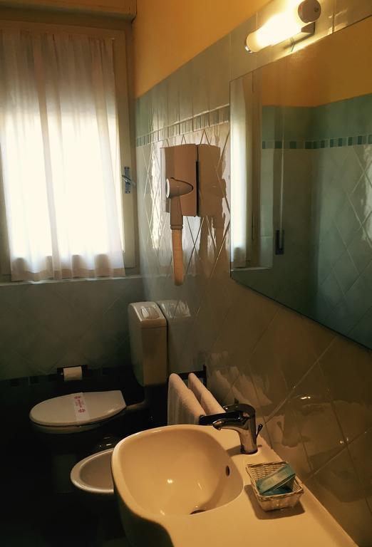 Hotel Helvetia Milano Marittima Extérieur photo