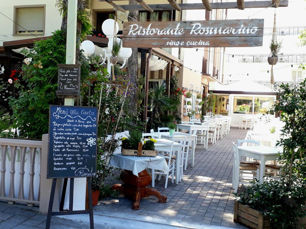 Hotel Helvetia Milano Marittima Extérieur photo