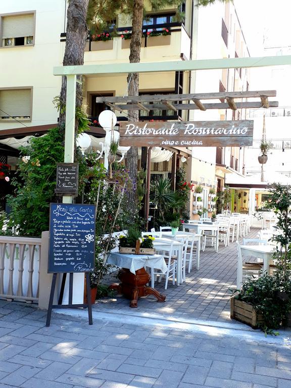 Hotel Helvetia Milano Marittima Extérieur photo